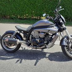 Hyosung GV650 Custom *Sommer cykel* solgt