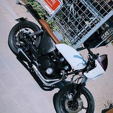 Suzuki GS550E