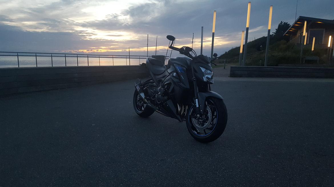 Suzuki GSX S1000 billede 1