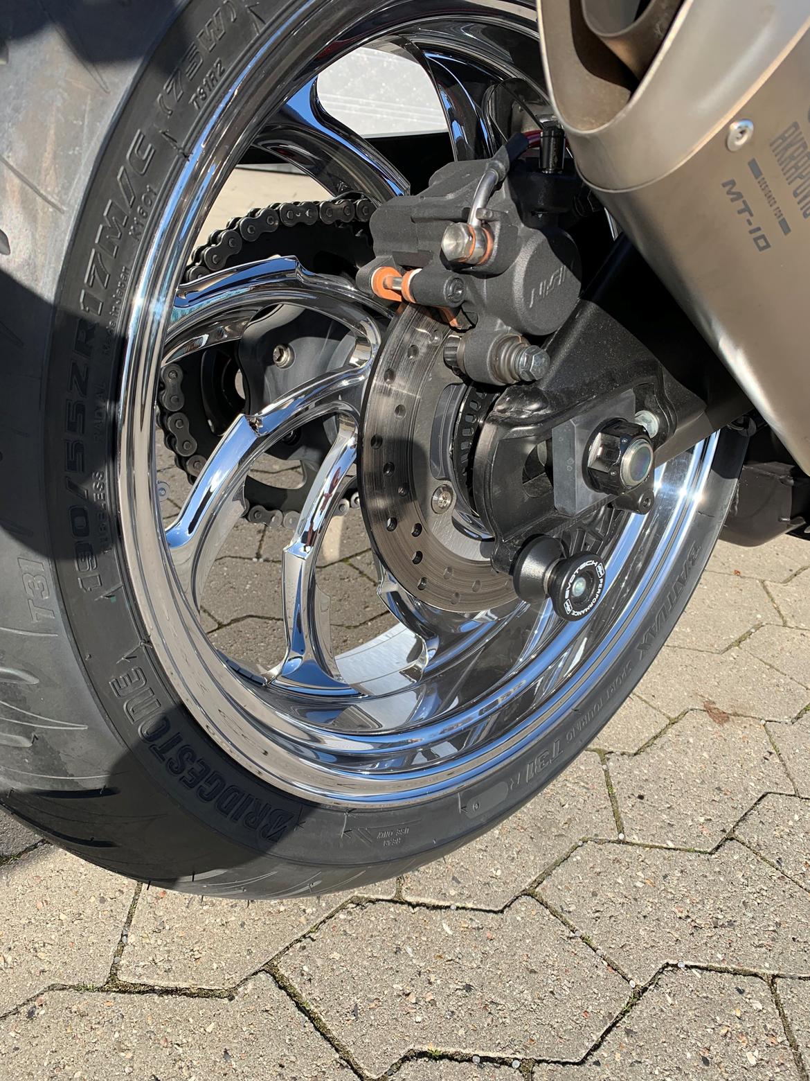 Yamaha MT 10 SOLGT :-/ billede 8