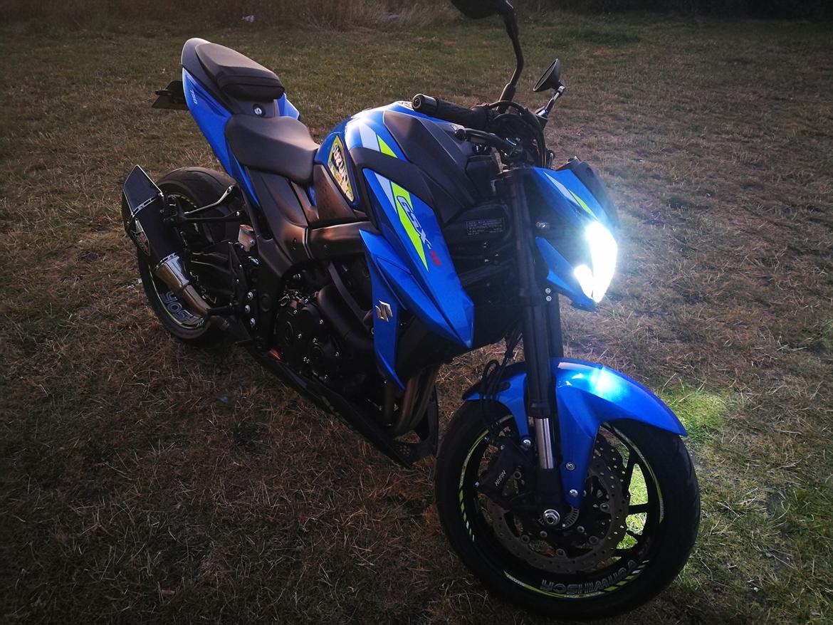 Suzuki GSX-S  YOSHIMURA EDITION billede 9