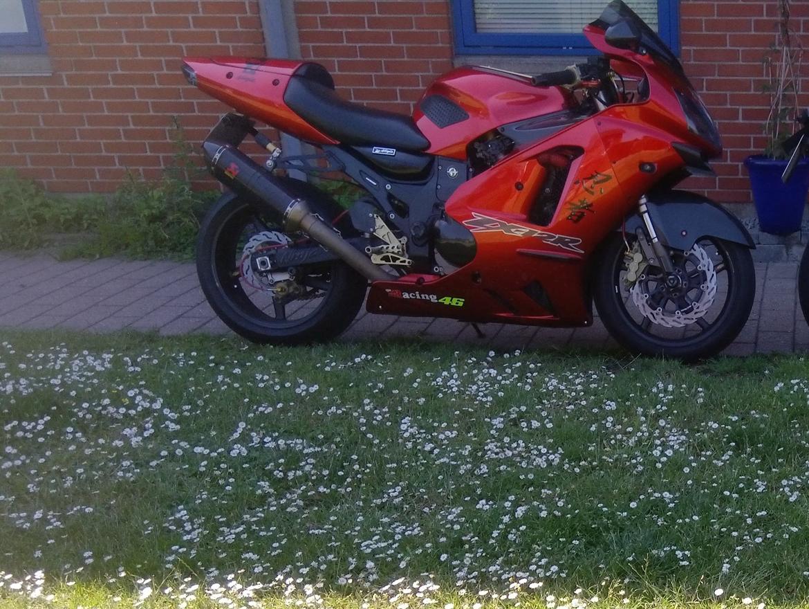 Kawasaki ZX12R billede 1