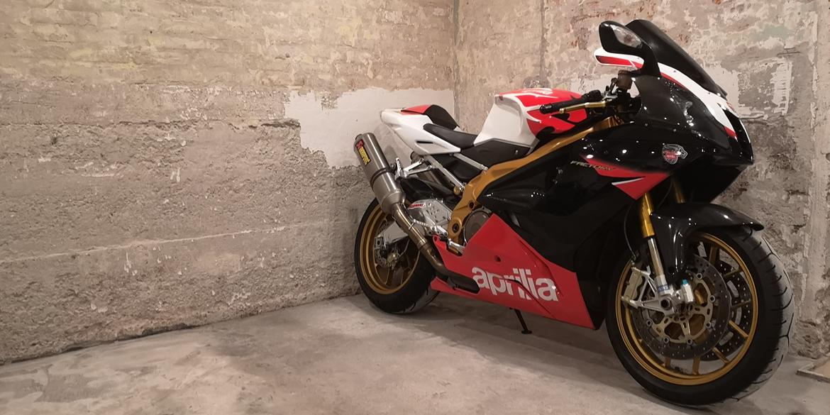 Aprilia RSV 1000R Factory billede 9