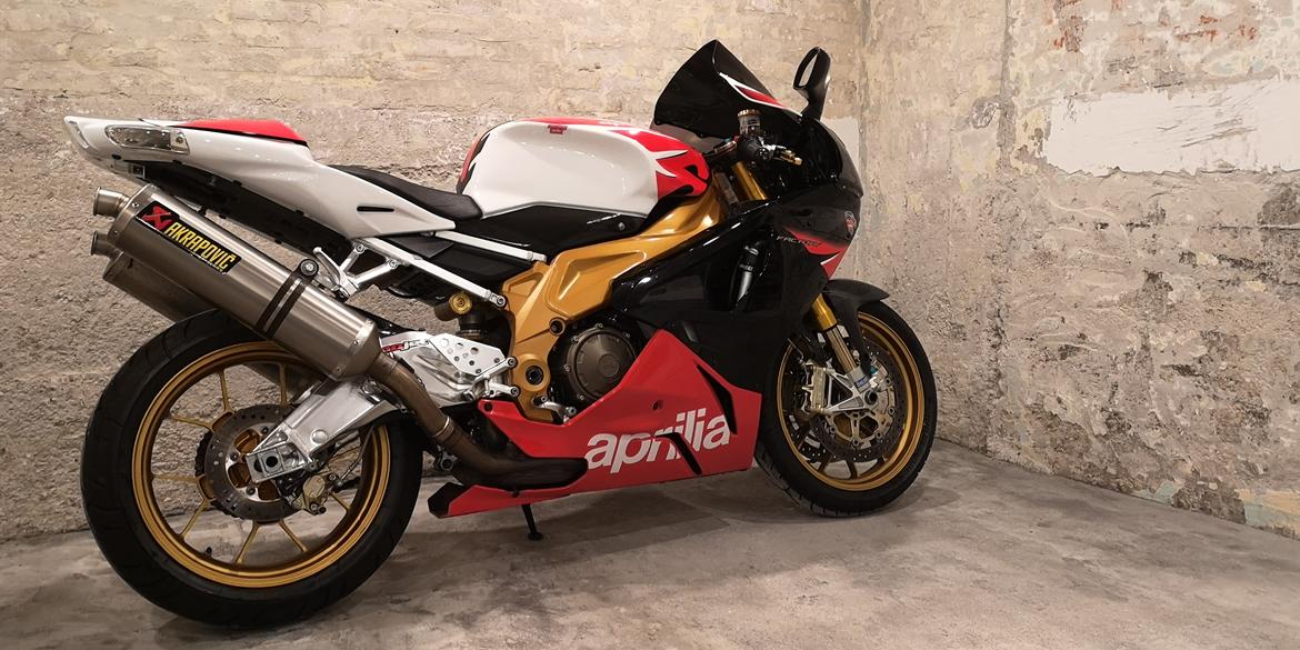 Aprilia RSV 1000R Factory billede 10