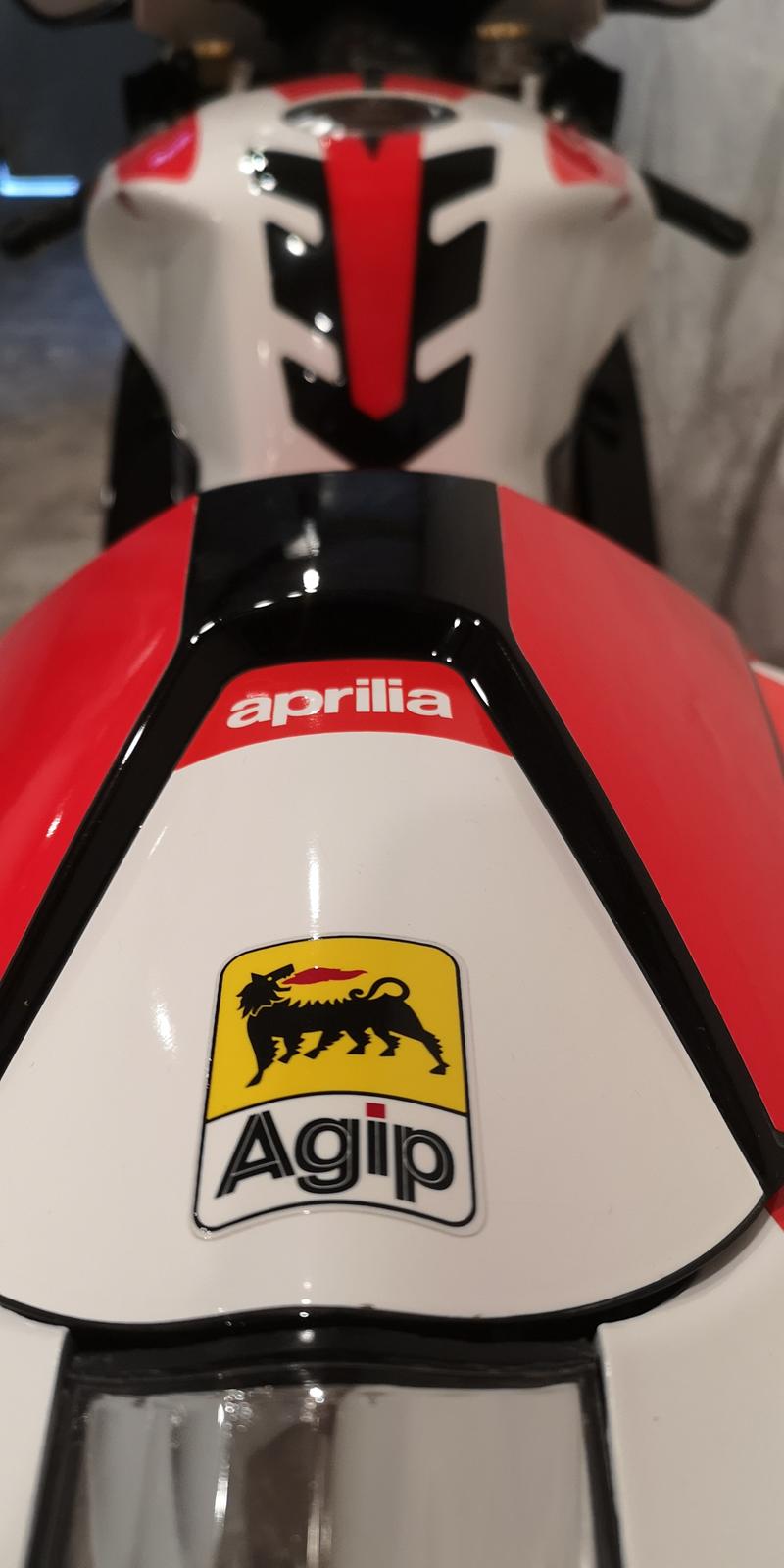 Aprilia RSV 1000R Factory billede 25