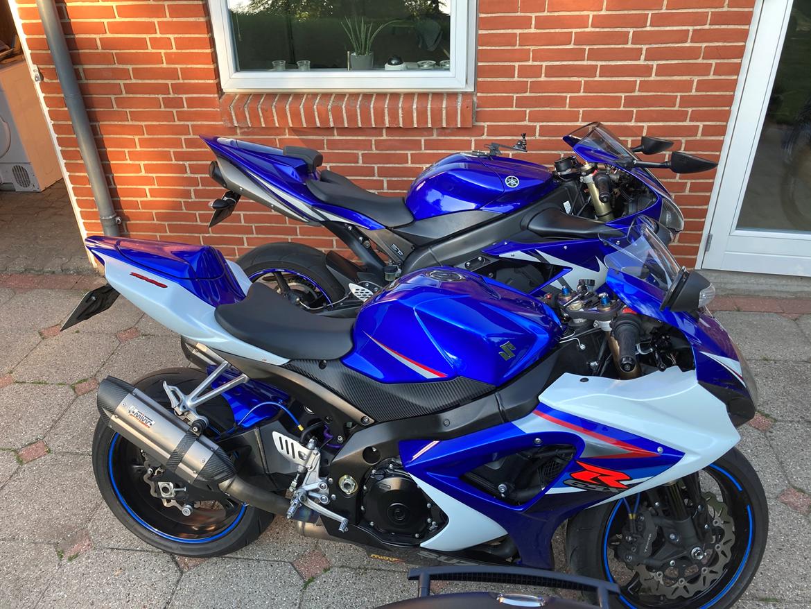 Yamaha YZF-R1 - Er hun ikke flot :) 2 stk Racer Bikes :)  billede 15