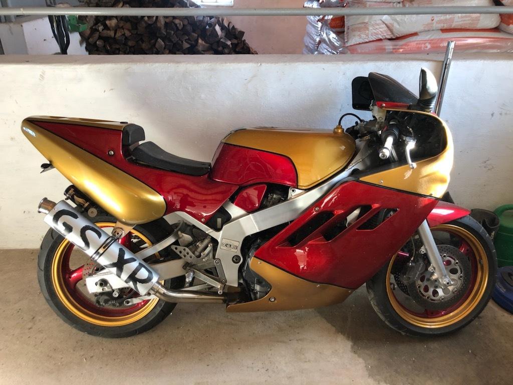 Suzuki Gsxr 400 SP billede 2