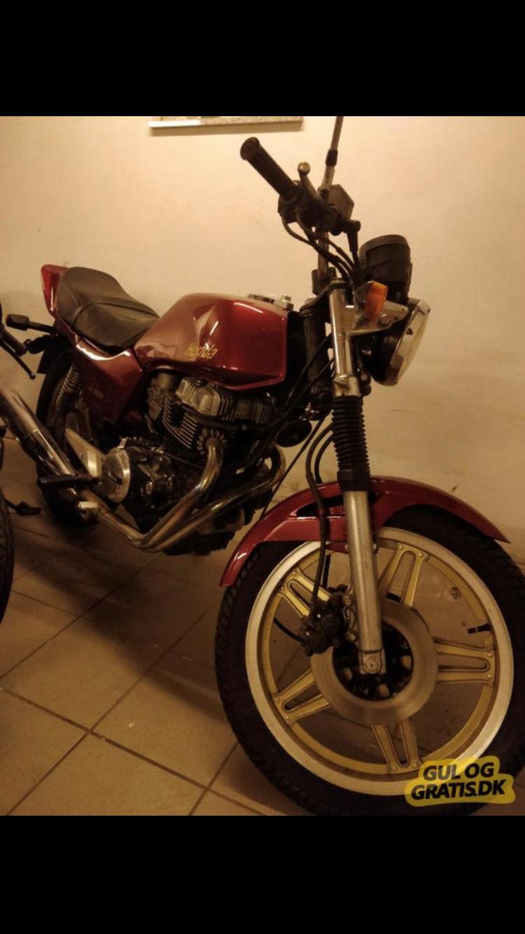 Honda CB400N billede 7