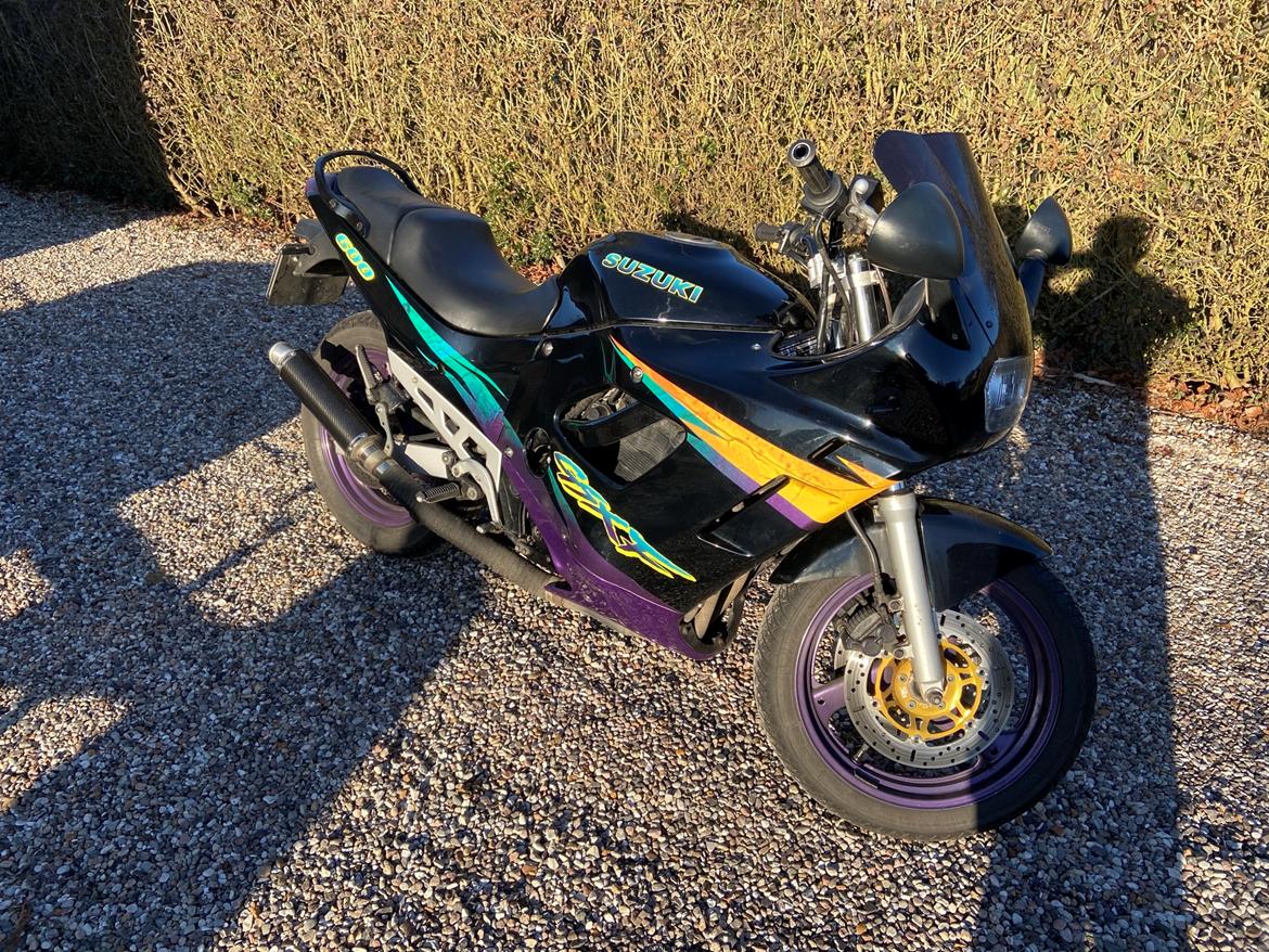 Suzuki Gsx 600F billede 1