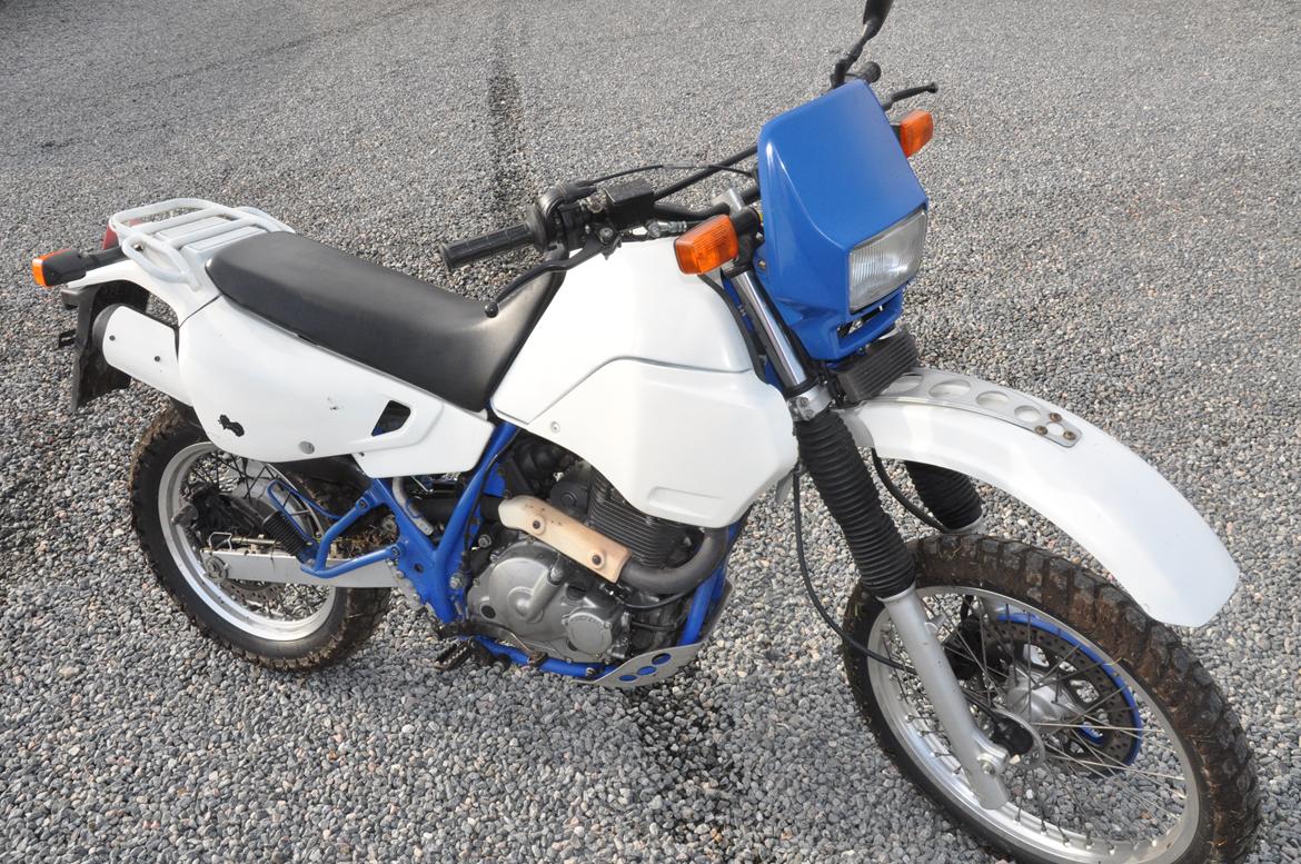 Suzuki DR650RE billede 1