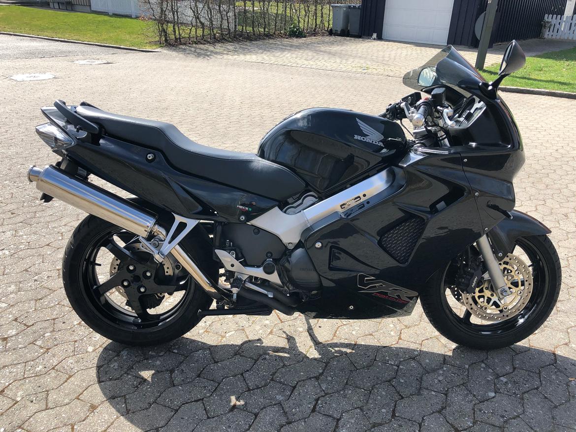 Honda VFR 800 FI *Solgt* billede 1