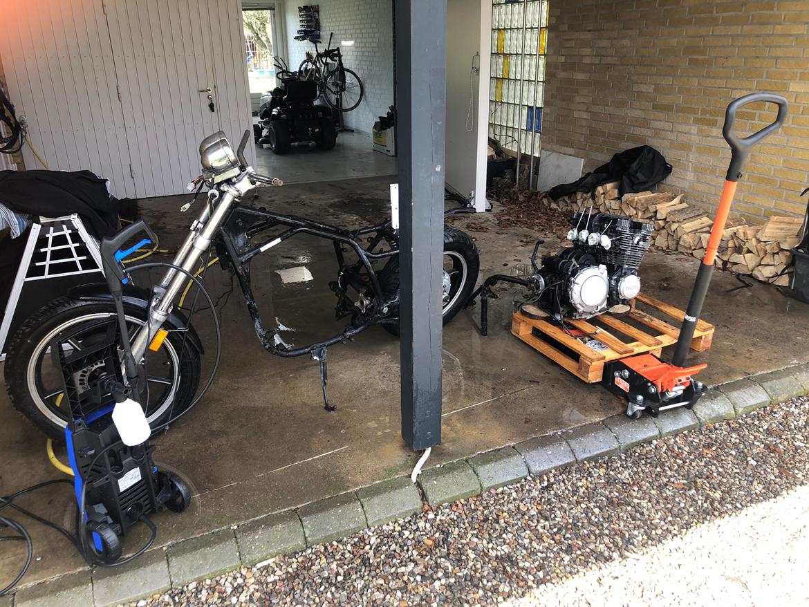 Yamaha XJ 700 MAXIM billede 11