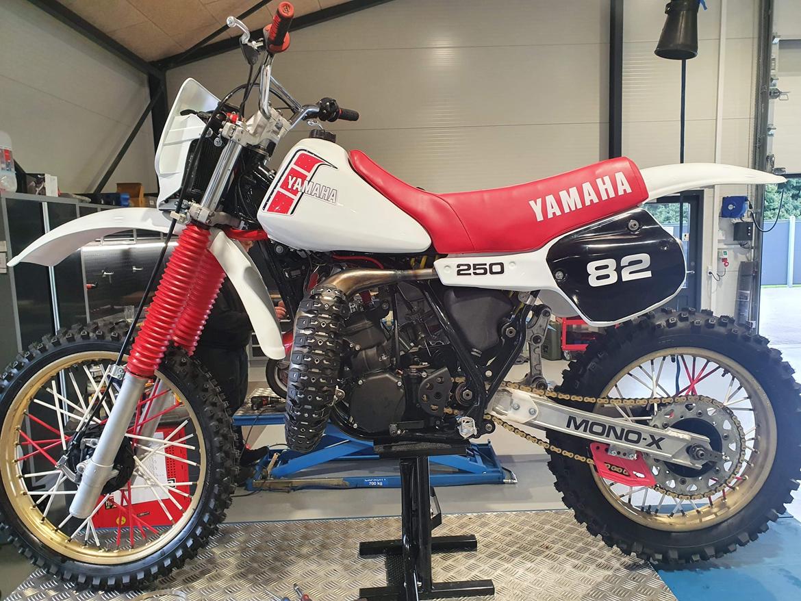 Yamaha YZ250J billede 2