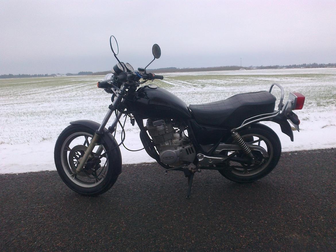 Suzuki GN400 TD billede 2