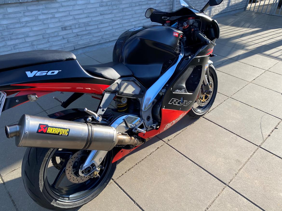 Aprilia RSV 1000 Mille (SOLGT) billede 2