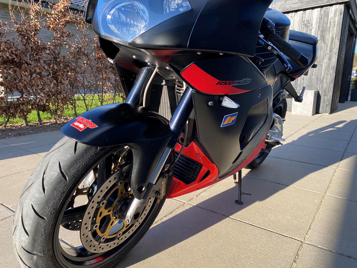 Aprilia RSV 1000 Mille (SOLGT) billede 5
