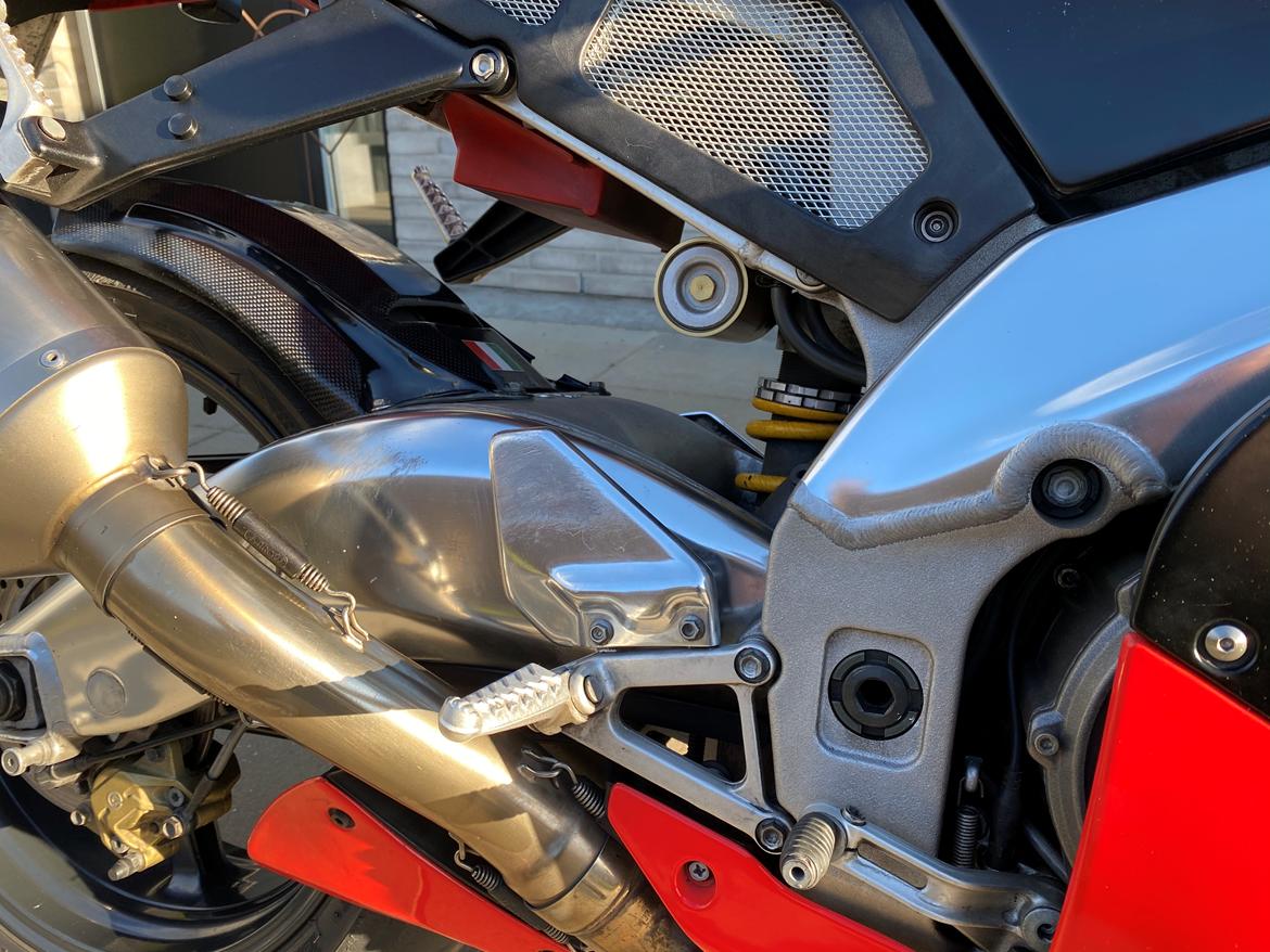 Aprilia RSV 1000 Mille (SOLGT) billede 9