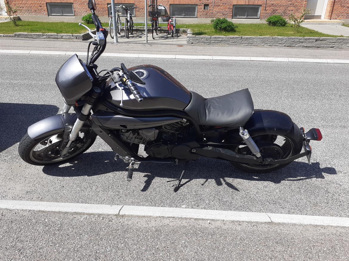 Hyosung GV650 Custom *Sommer cykel* solgt billede 3