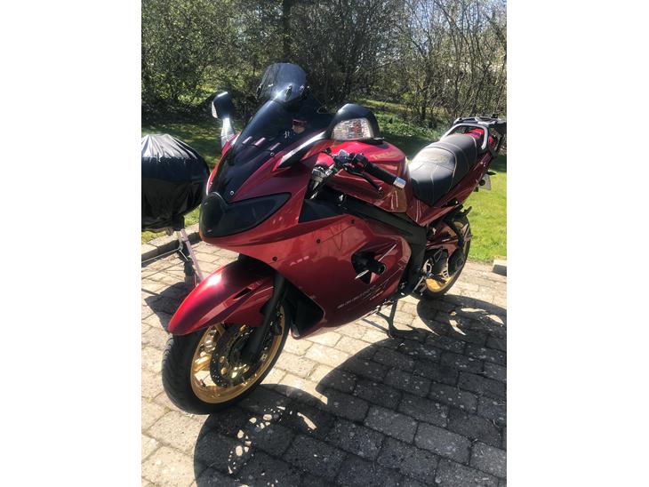 Triumph Sprint ST 1050 **SOLGT** billede 1