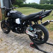 Yamaha XJR 1200
