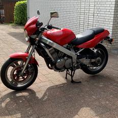 Honda GT647 Hawk