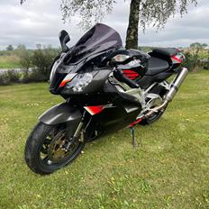 Aprilia RSV 1000 RR (SOLGT)