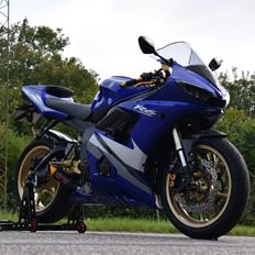 Yamaha YZF R6 