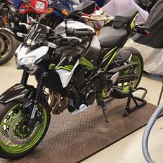 Kawasaki Z900  PBS Edition