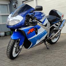 Suzuki TL1000R