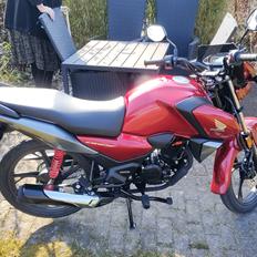 Honda CB 125 F