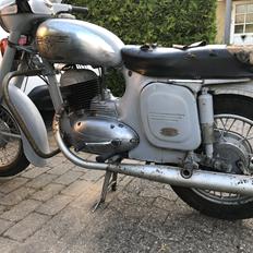 Jawa 250