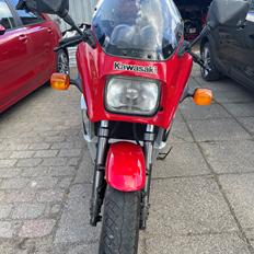 Kawasaki GPZ900R