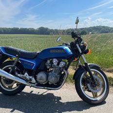 Honda CB 750 F