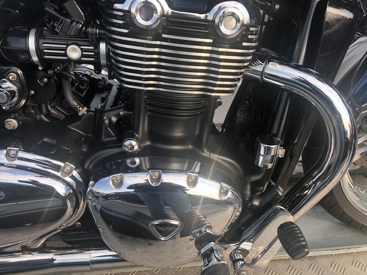 Triumph Thunderbird 1600 (solgt) billede 4