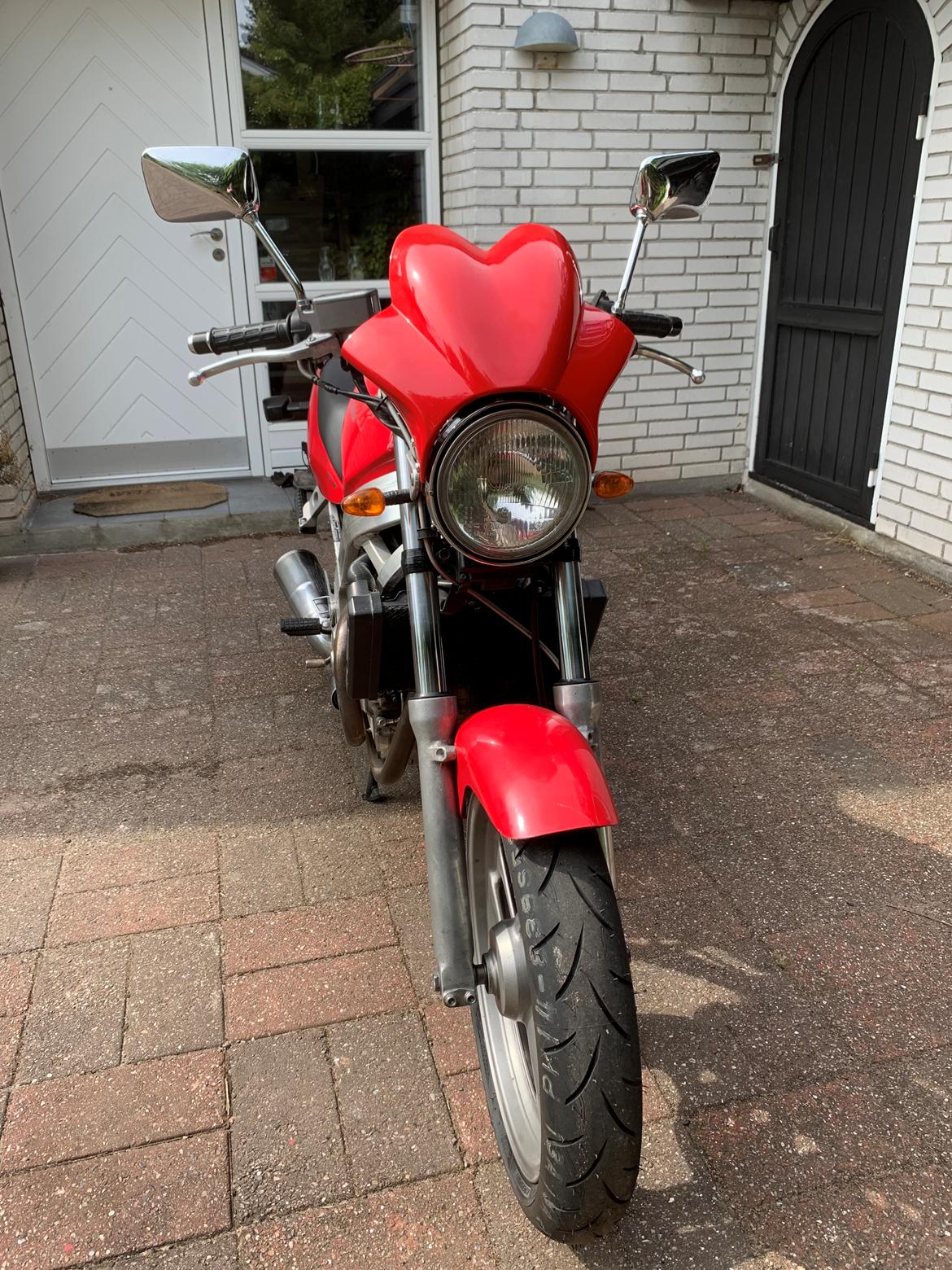 Honda GT647 Hawk billede 4