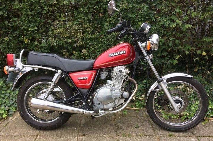 Suzuki GN 250 billede 1