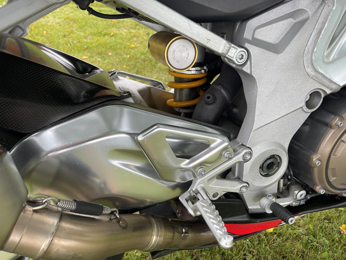 Aprilia RSV 1000 RR (SOLGT) billede 8