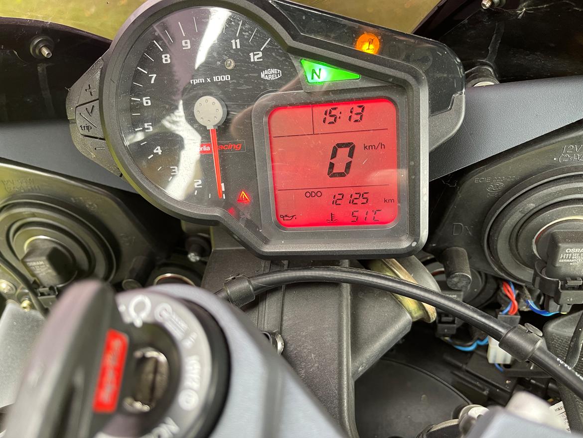 Aprilia RSV 1000 RR (SOLGT) billede 11