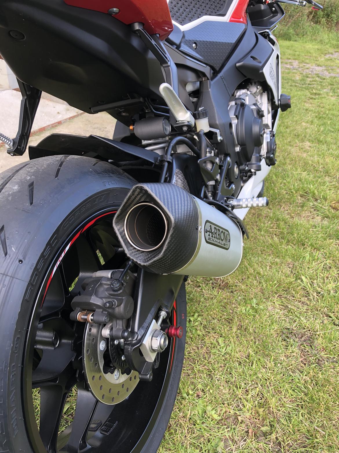 Yamaha YZF-R1 billede 34