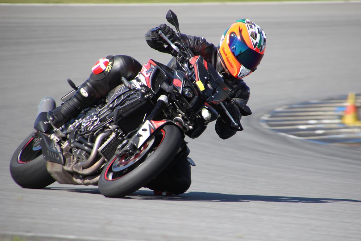 Yamaha MT-10 billede 1