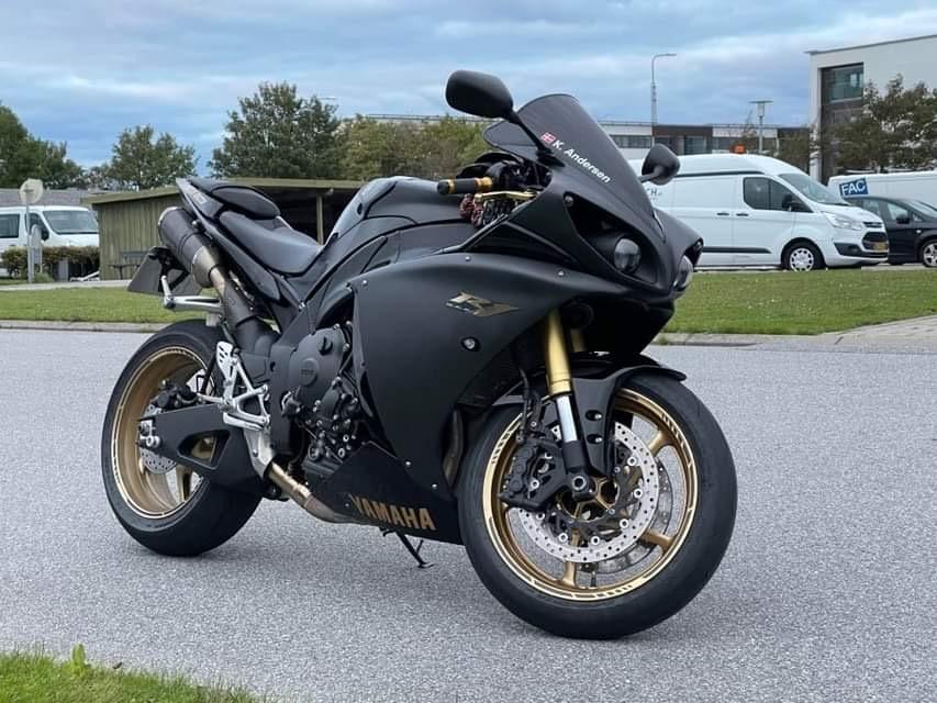 Yamaha Yzf R1 billede 9