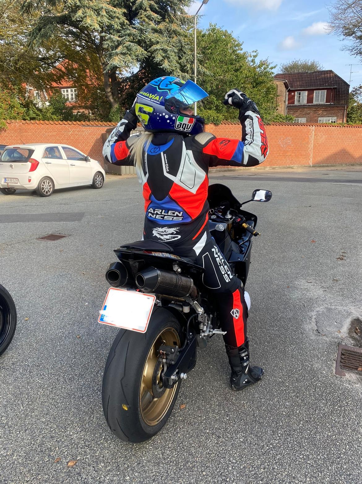 Yamaha Yzf R1 billede 10