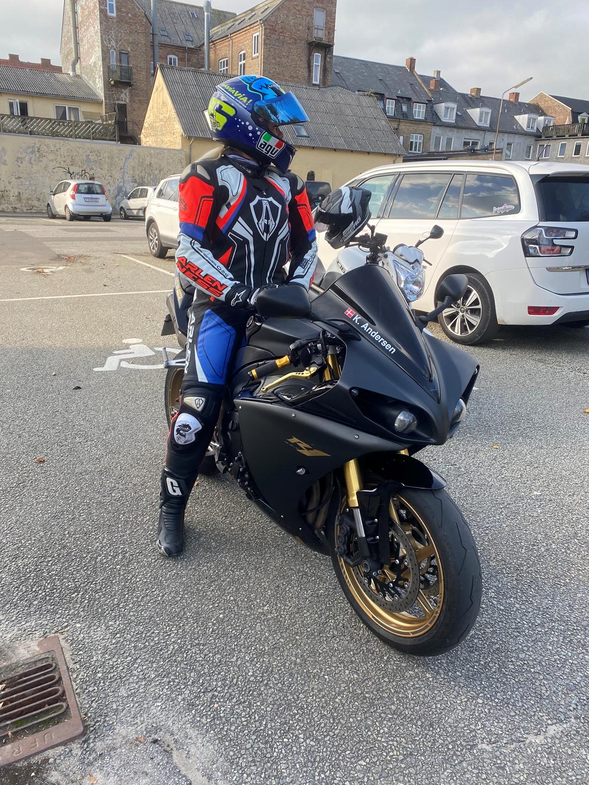 Yamaha Yzf R1 billede 2