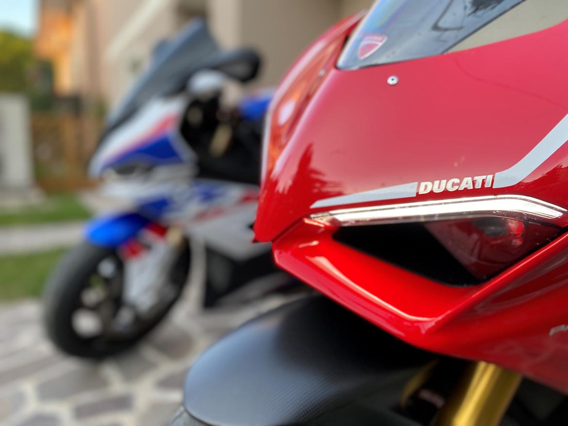 Ducati Panigale V4S (solgt) billede 23