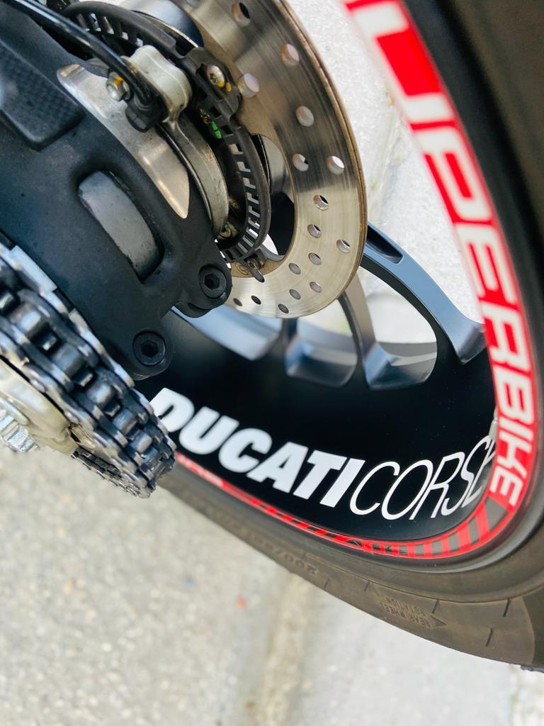 Ducati Panigale V4S (solgt) billede 24