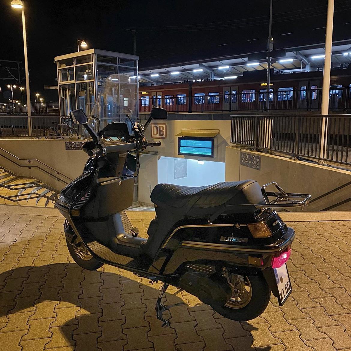 Honda CH250 Elite SOLGT 25. JAN. 2025 billede 31