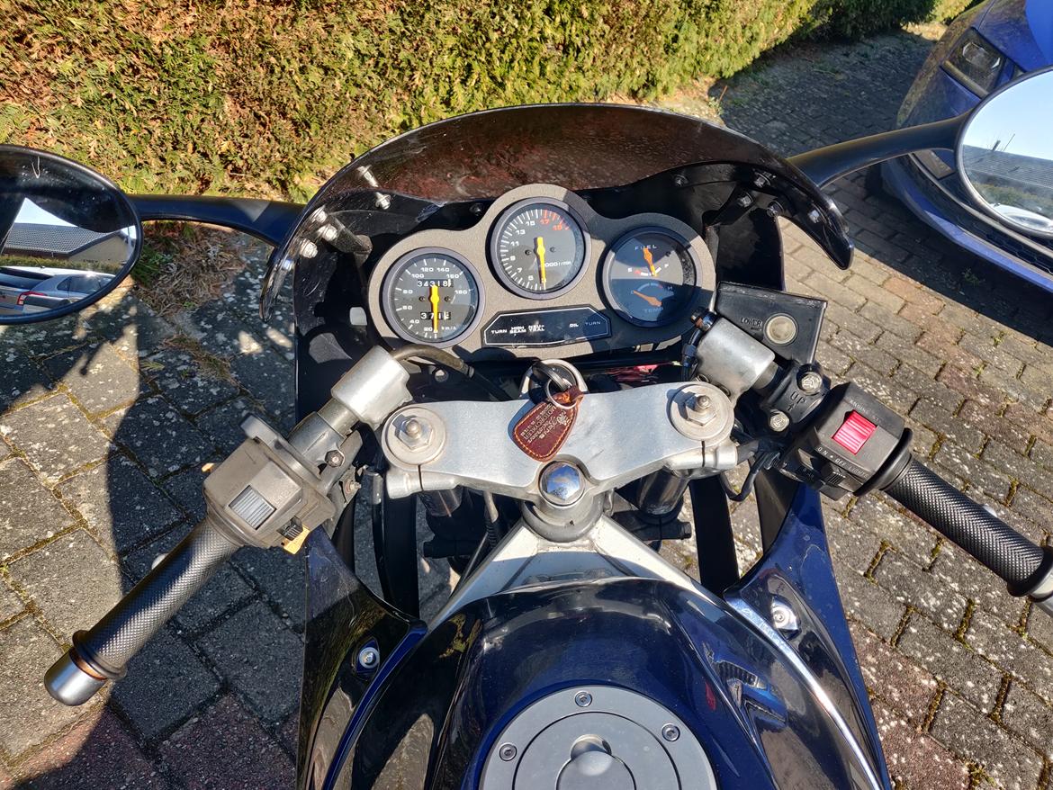 Suzuki GSXR 250 billede 2