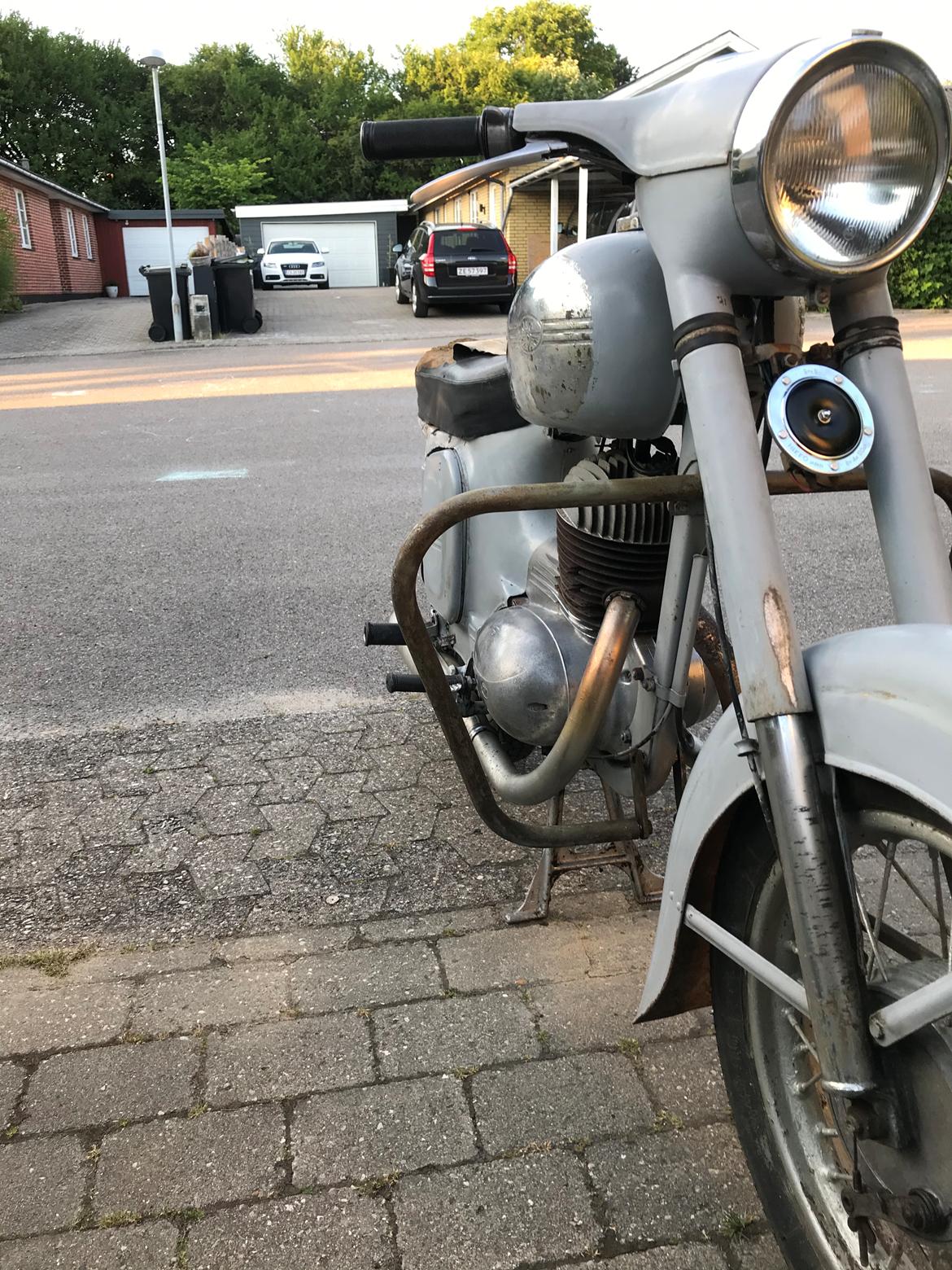 Jawa 250 billede 1