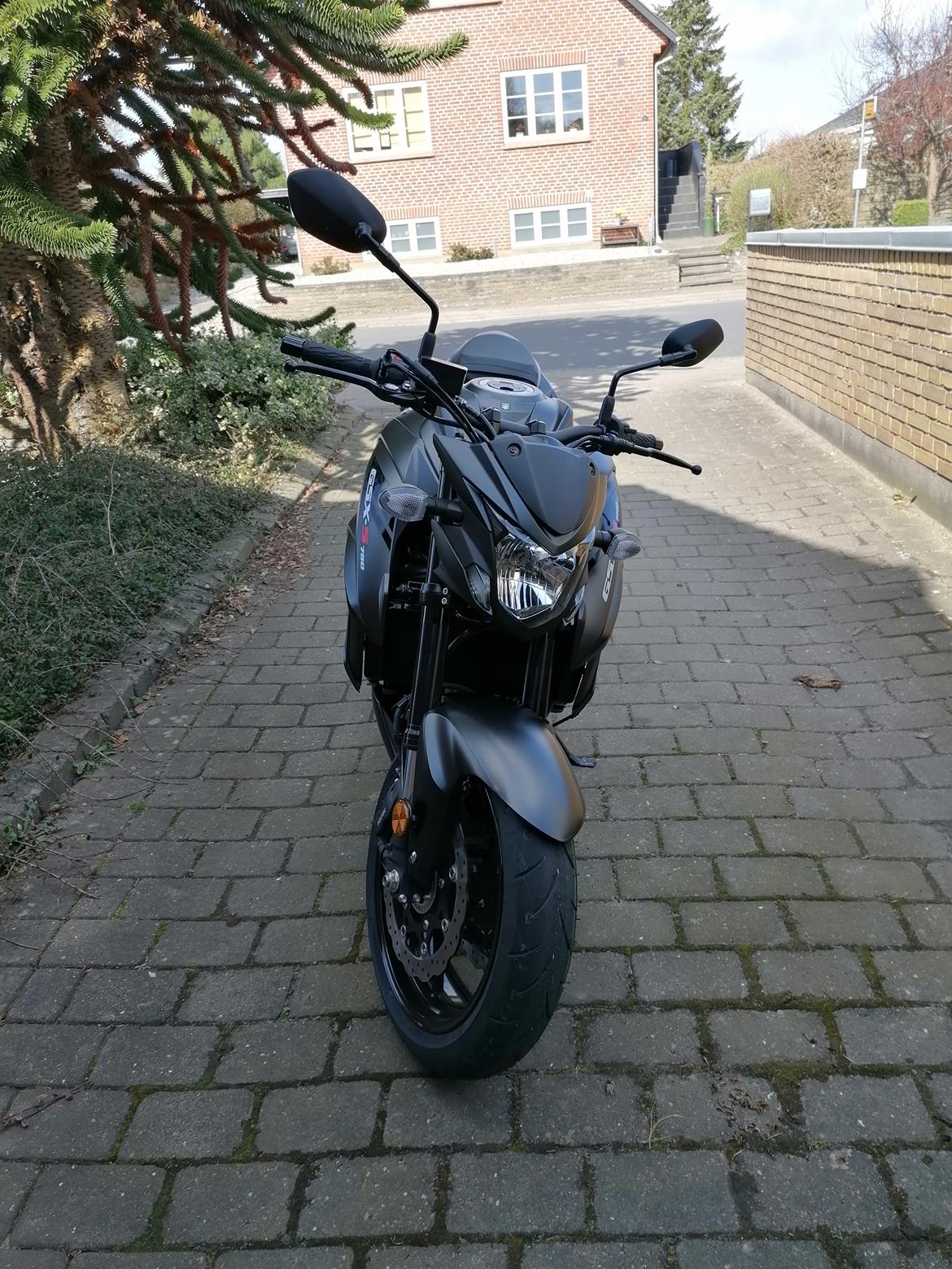 Suzuki GSX-S 750 Yoshimura edition billede 5