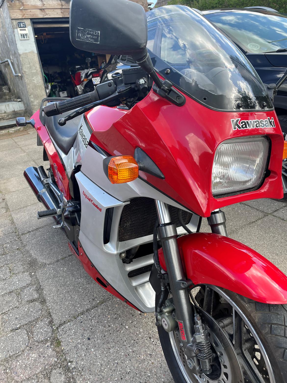 Kawasaki GPZ900R billede 4